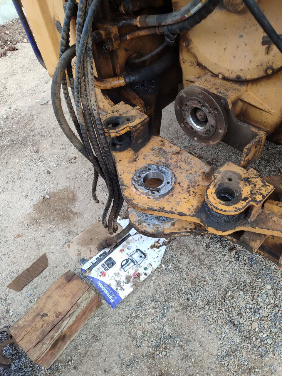 خدمات تعمیرات ماشین‌های راهسازی و معدنی نجفی در اصفهان